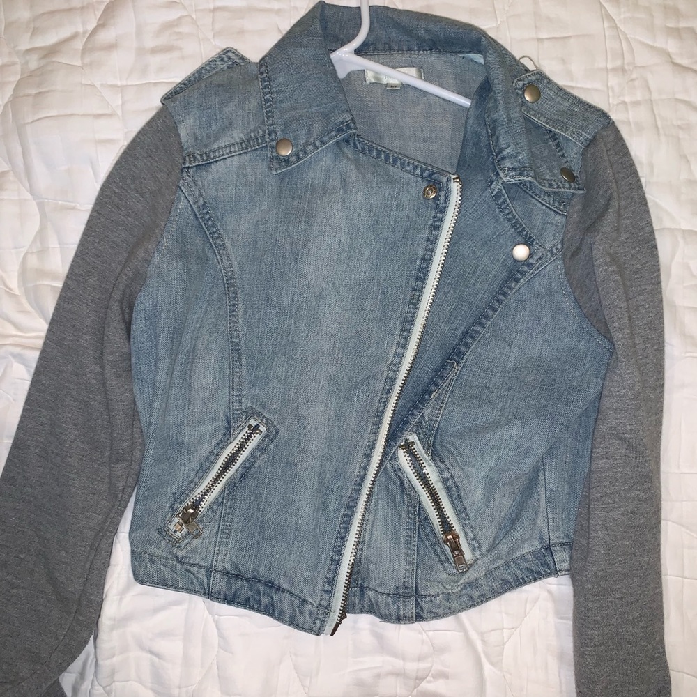 Unique cropped denim jacket w/ sweatshirt sleeves